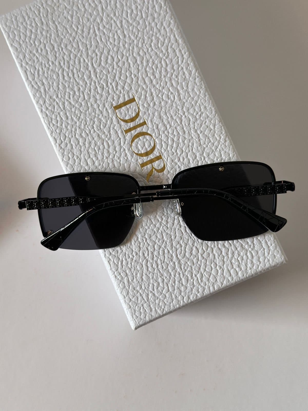 Rimless Rectangle Sunglasses — Black