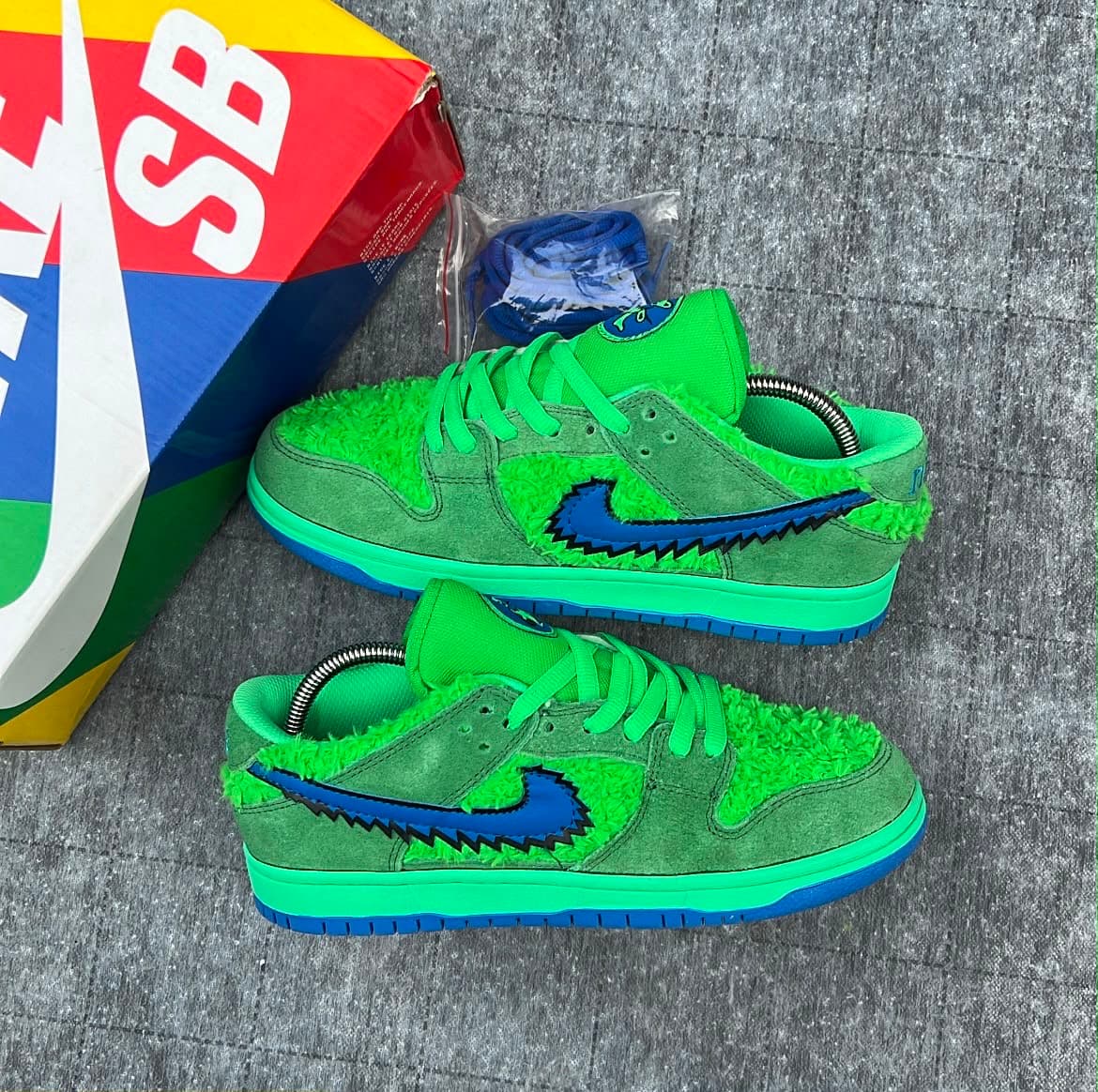 NIKE SB DUNK — Shoes — Rose Fashion