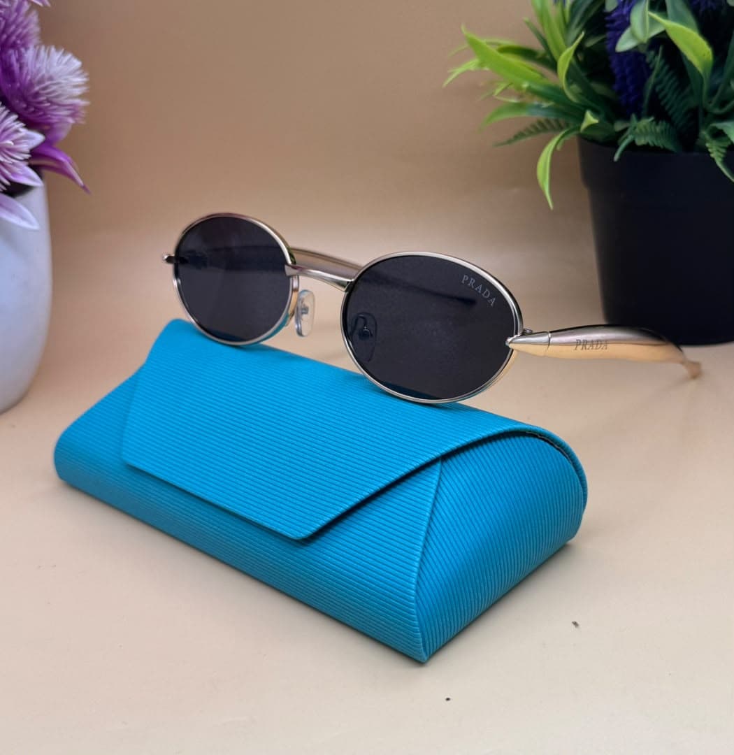 Stylish oval shaped glass — Glasses — Rose Fashion