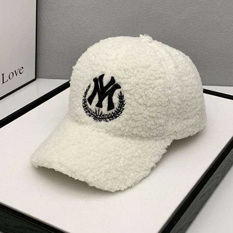 Fluffy face cap — Cap — Rose Fashion
