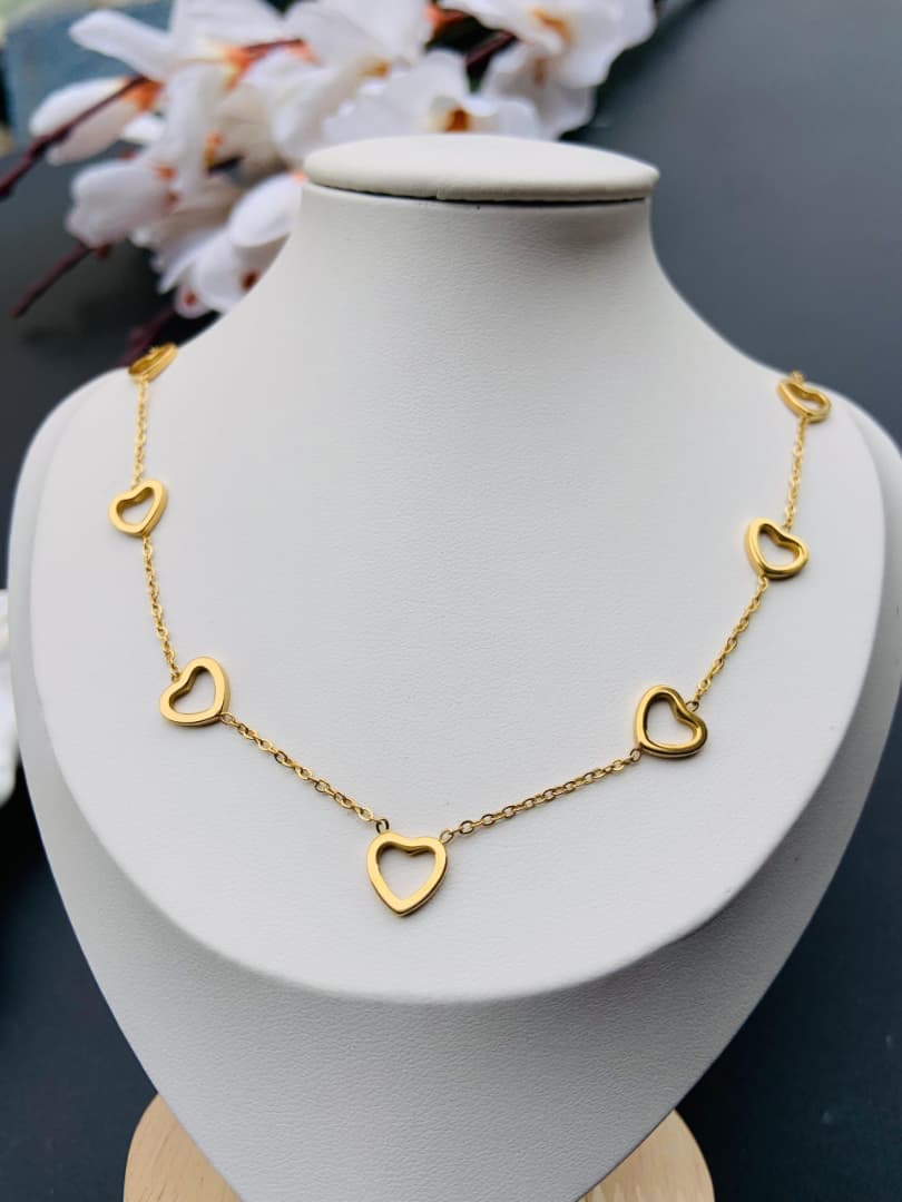 Gold Love necklace — Neckpieces — Rose Fashion
