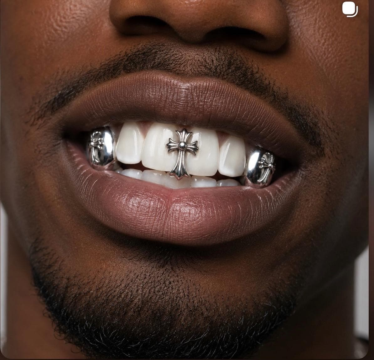 CHROME HEART TEETH GRILLZ โ Accessories โ Rose Fashion
