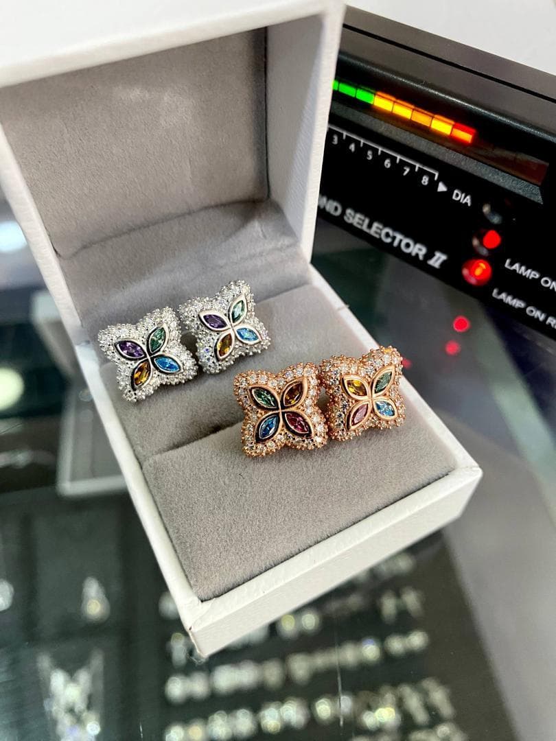 Diamond VVS Moissanite Earrings ๐ โ Diamonds ๐ โ Rose Fashion